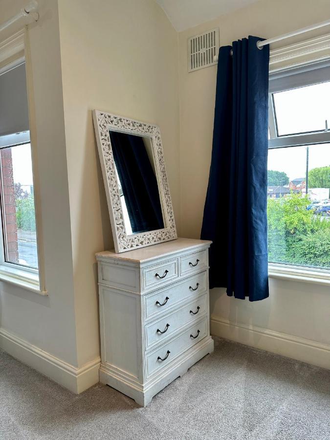 Tithebarn Townhouse Villa Poulton-le-Fylde Bagian luar foto