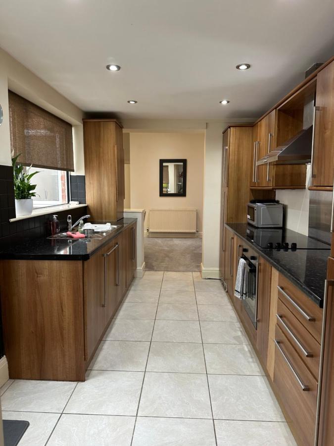 Tithebarn Townhouse Villa Poulton-le-Fylde Bagian luar foto